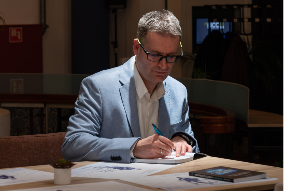 Z-HATÁS könyvbemutató 11